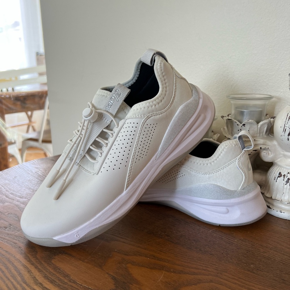 Cloves Shoes